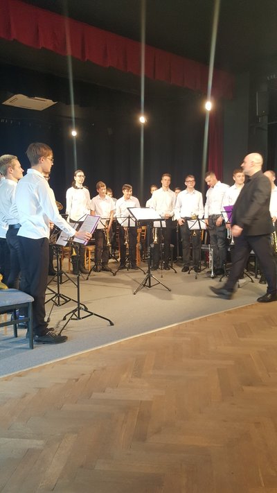 Školní dechový orchestr ZUŠ Ořechov - TAŠKAŘÍCI  -  pedagogické vedení MgA. František Kříž. Foto Irena Pšeničková