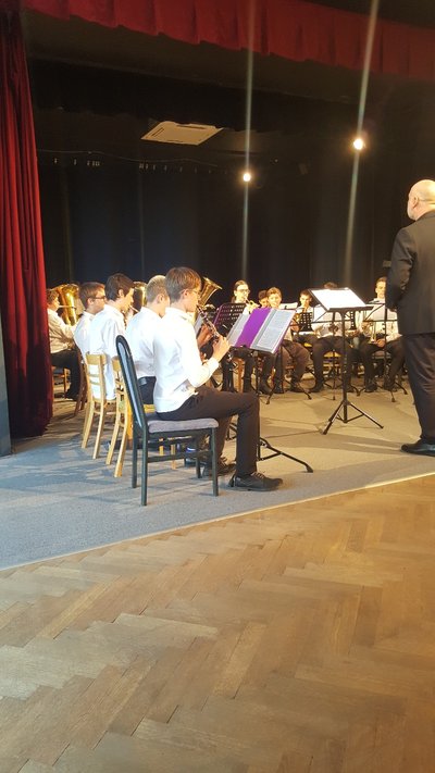 Školní dechový orchestr ZUŠ Ořechov - TAŠKAŘÍCI  -  pedagogické vedení MgA. František Kříž. Foto Irena Pšeničková