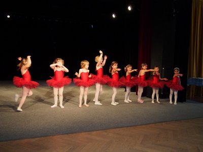 Taneční koncert - Ořechov, foto p. Kratochvílová